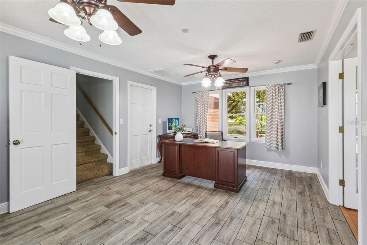 14951 THOROUGHBRED LN — photo 24 of 69