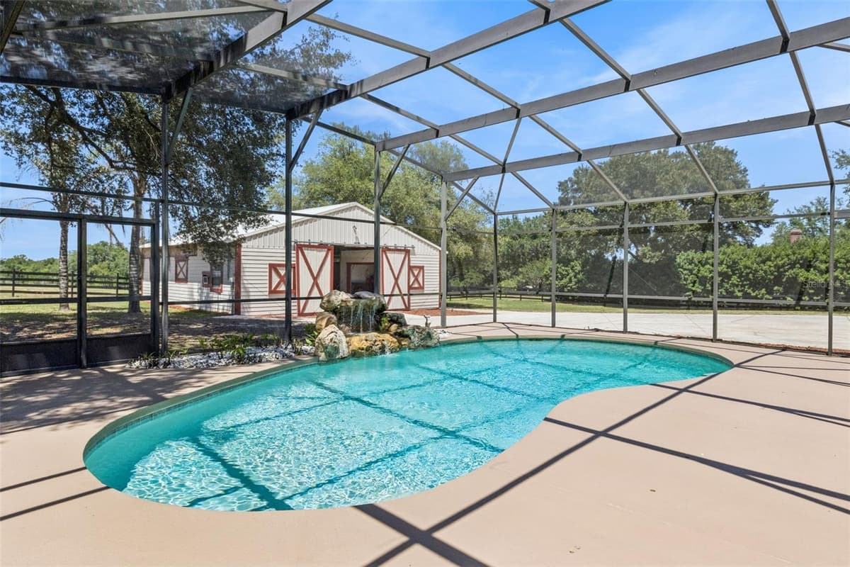 14951 THOROUGHBRED LN — photo 43 of 69
