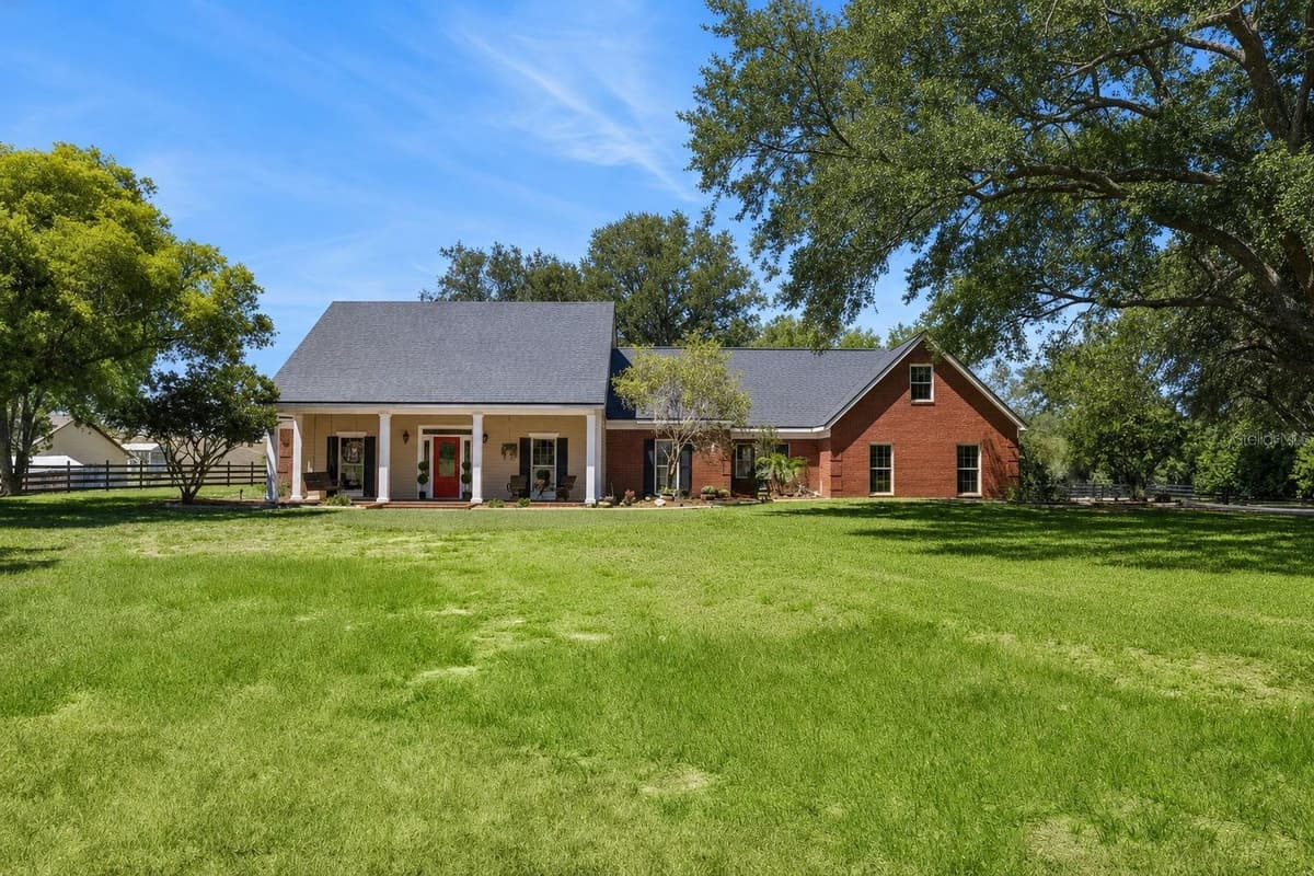 14951 THOROUGHBRED LN — photo 1 of 69