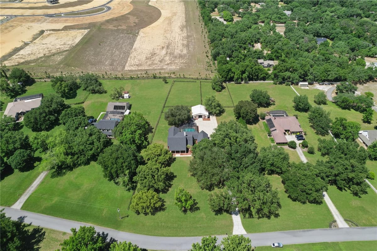 14951 THOROUGHBRED LN — photo 60 of 69