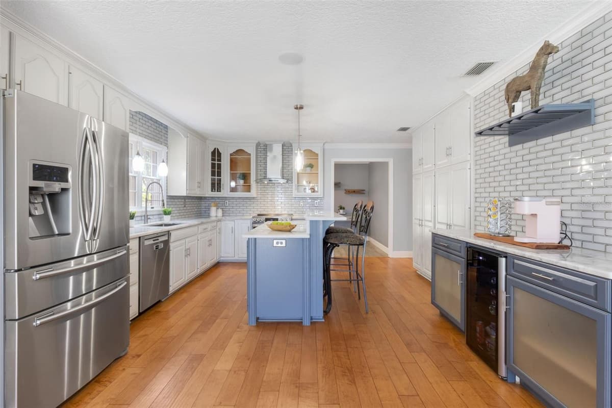 14951 THOROUGHBRED LN — photo 18 of 69