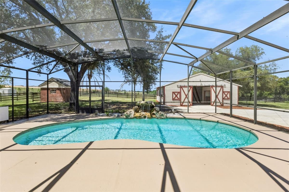 14951 THOROUGHBRED LN — photo 47 of 69