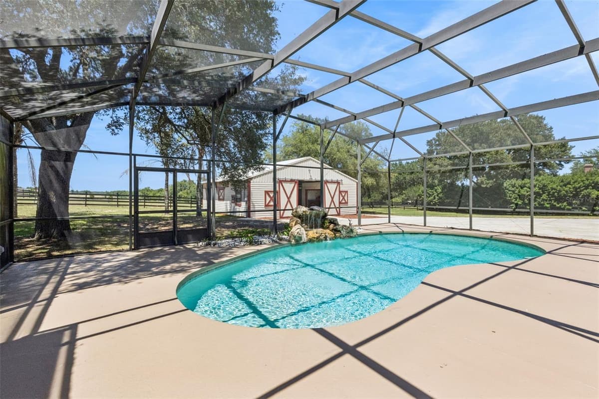 14951 THOROUGHBRED LN — photo 48 of 69