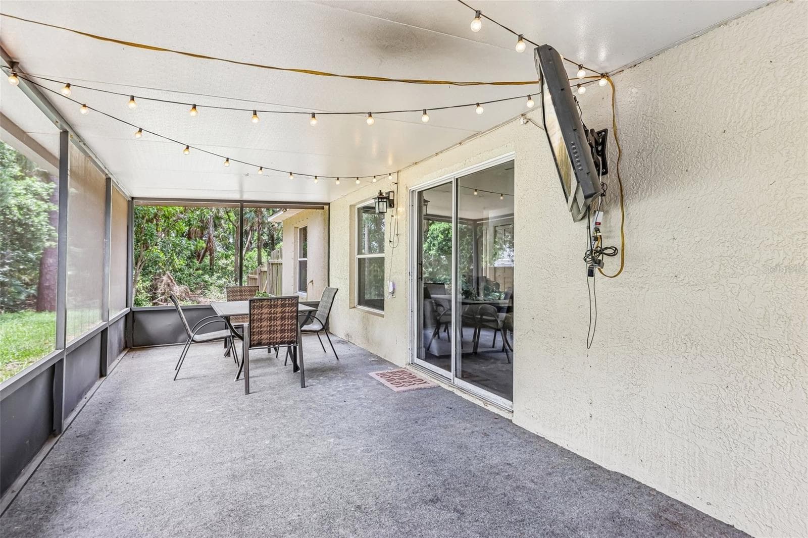 6289 LEONARD AVENUE — photo 17 of 32