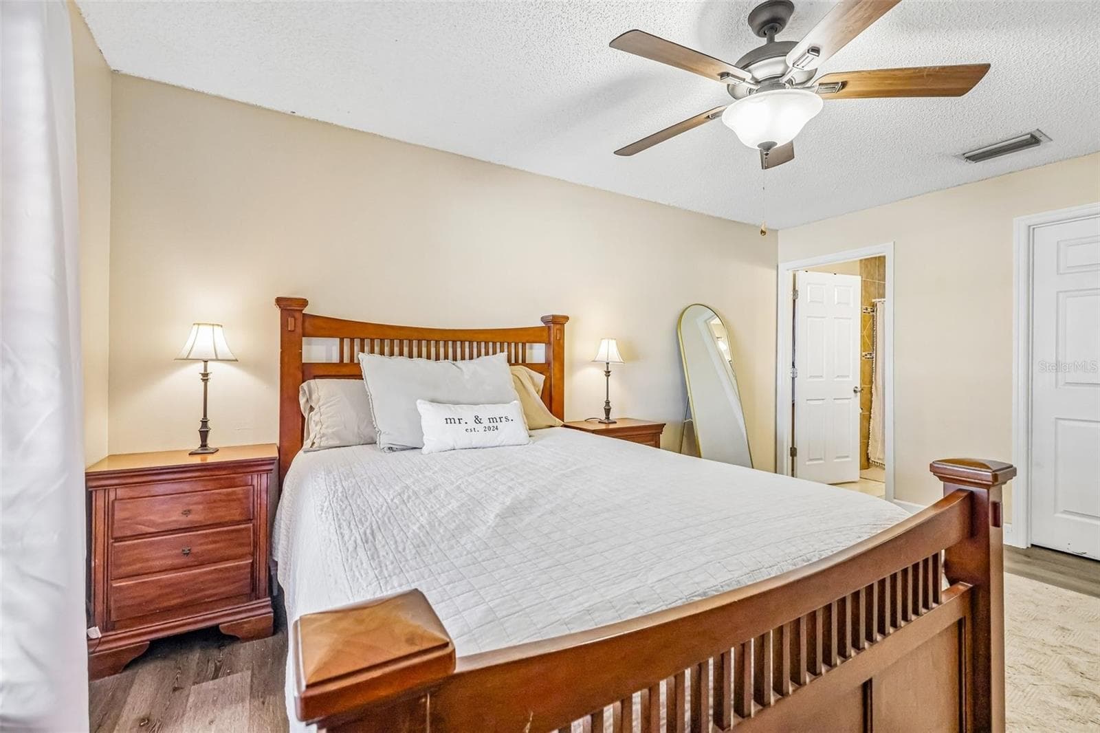 6289 LEONARD AVENUE — photo 9 of 32
