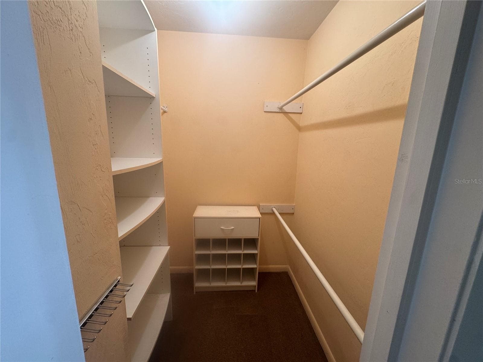 2202 39TH DRIVE — photo 10 of 17