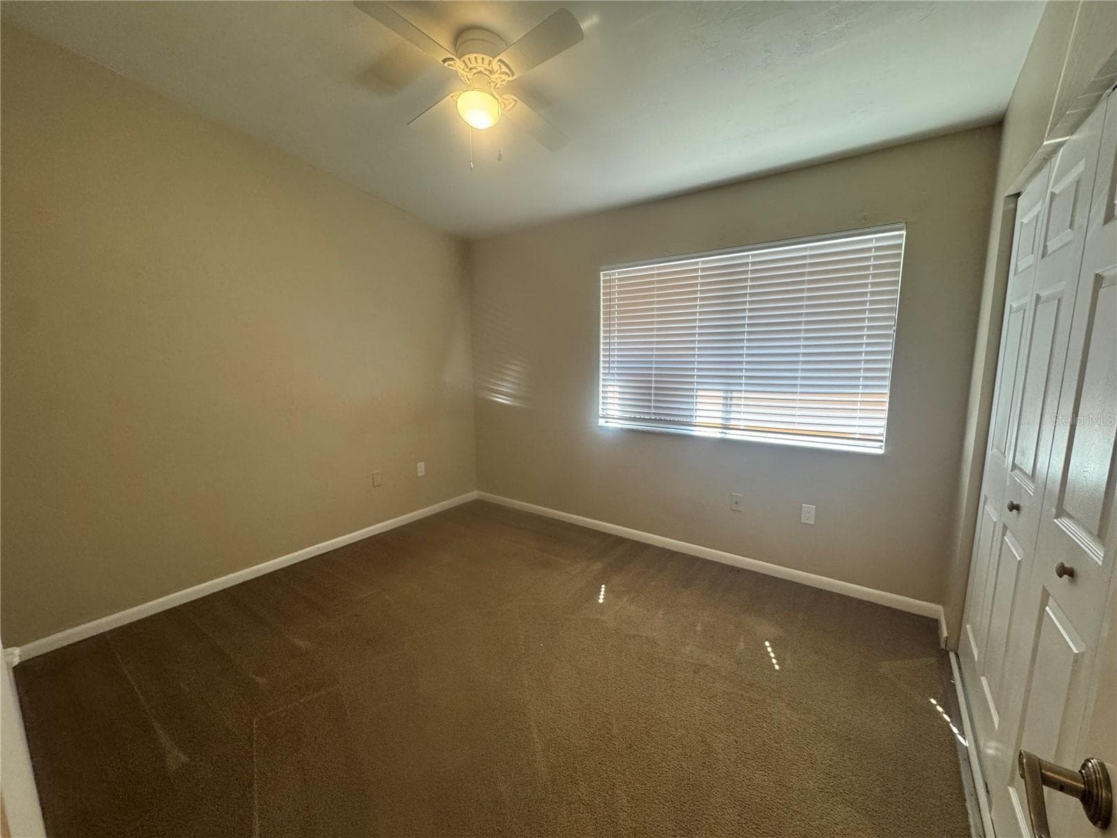 2202 39TH DRIVE — photo 13 of 17
