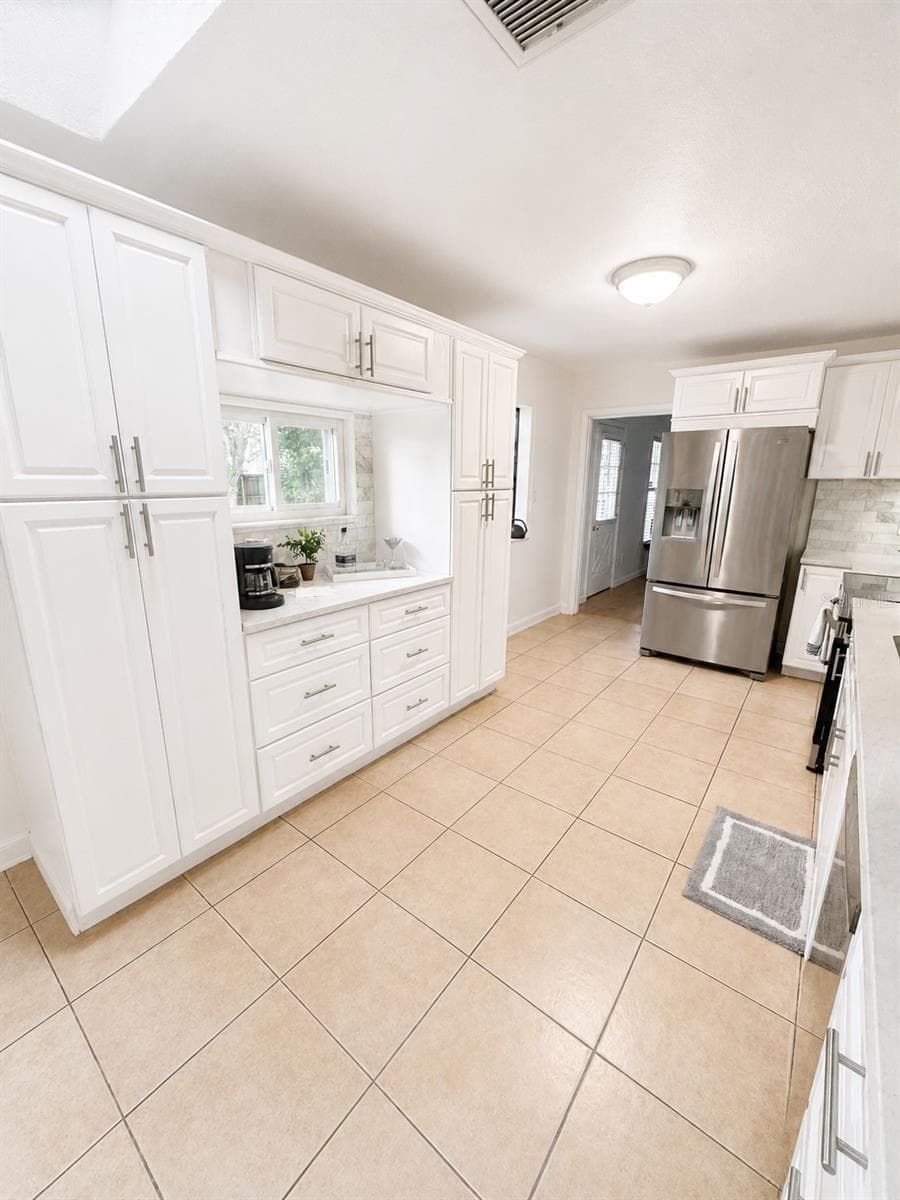 2210 NEEDLE PALM DRIVE — photo 4 of 10