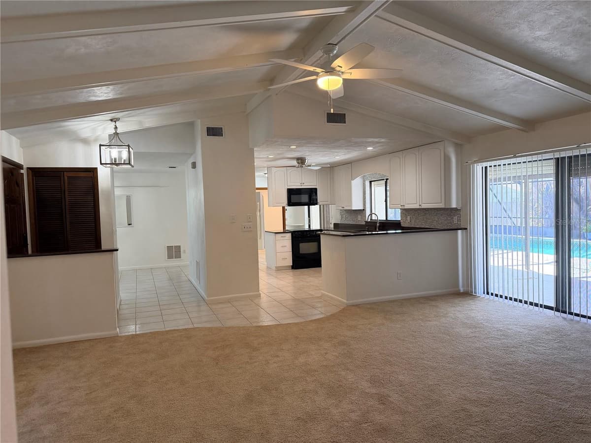 55 BAY HARBOUR DRIVE — photo 15 of 39