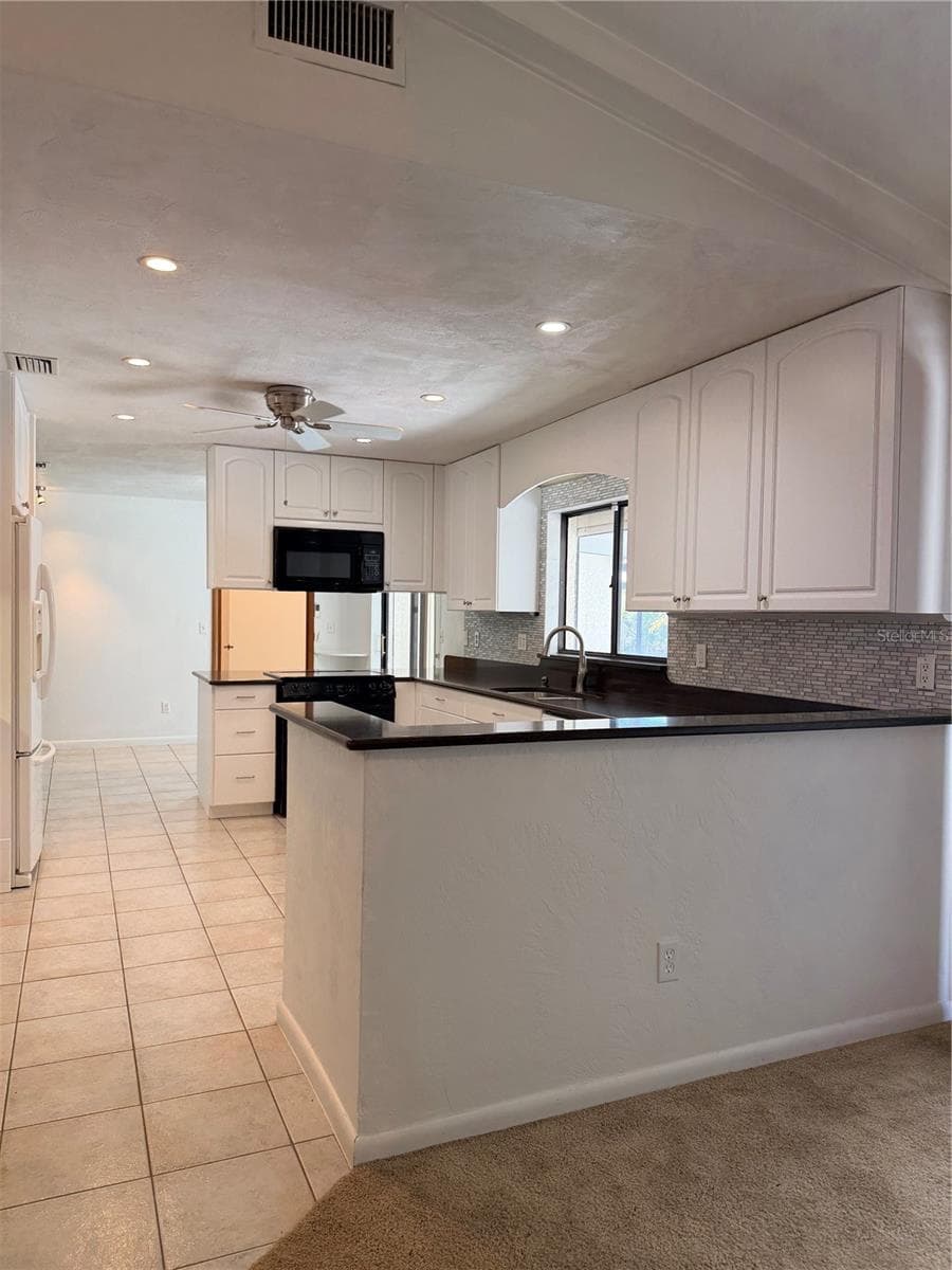 55 BAY HARBOUR DRIVE — photo 13 of 39