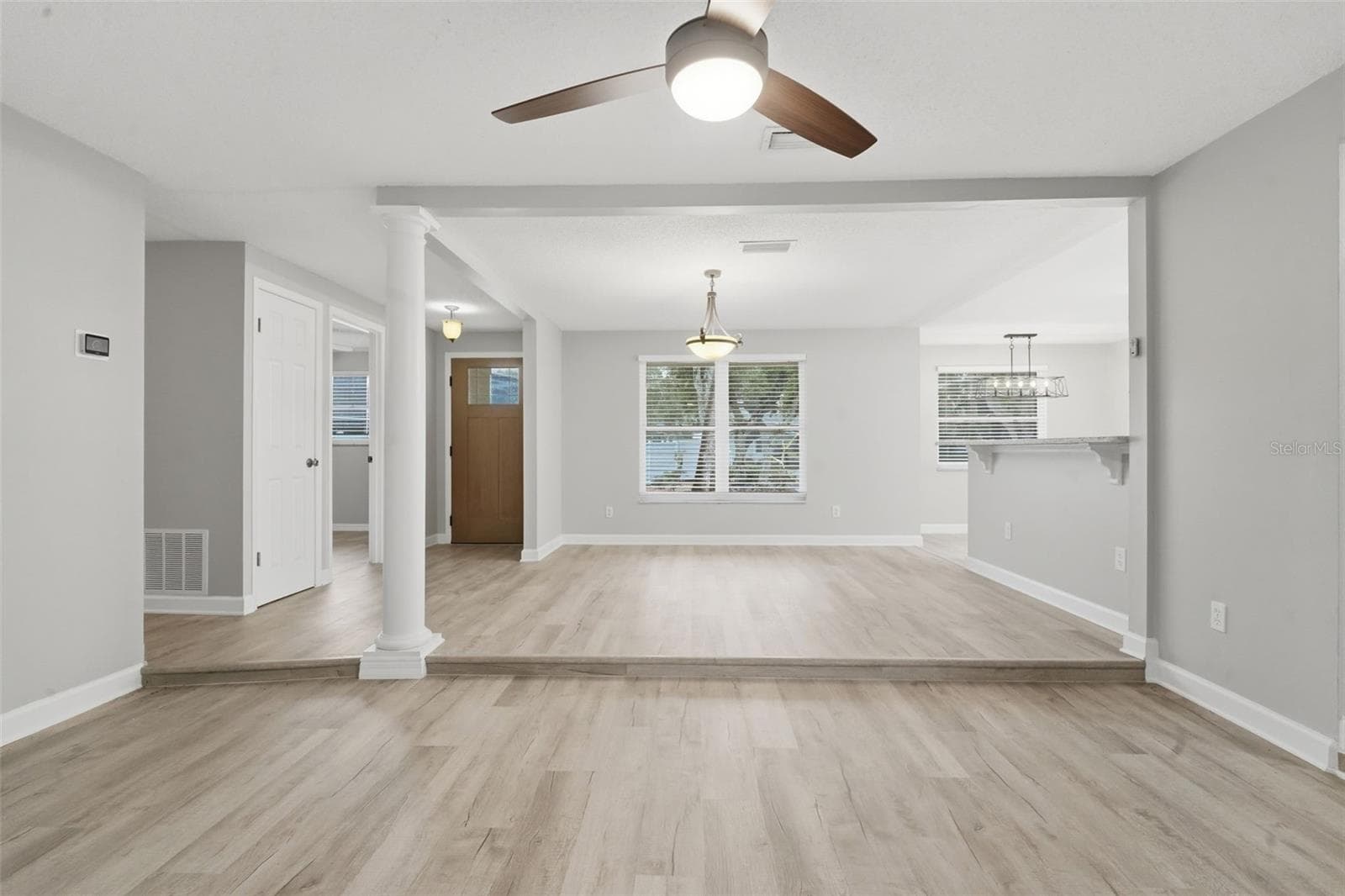 1 CARLEY CIRCLE — photo 11 of 54
