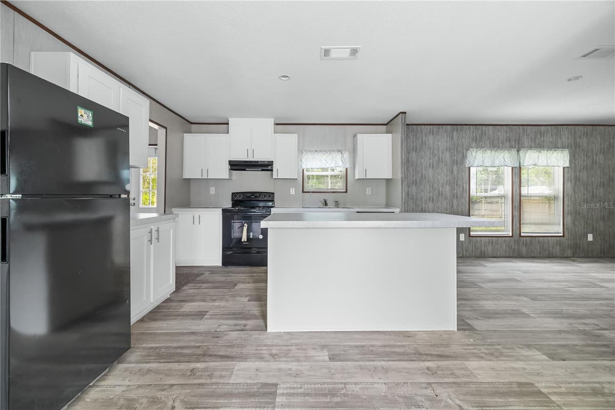 25031 ANTLER STREET — photo 7 of 38