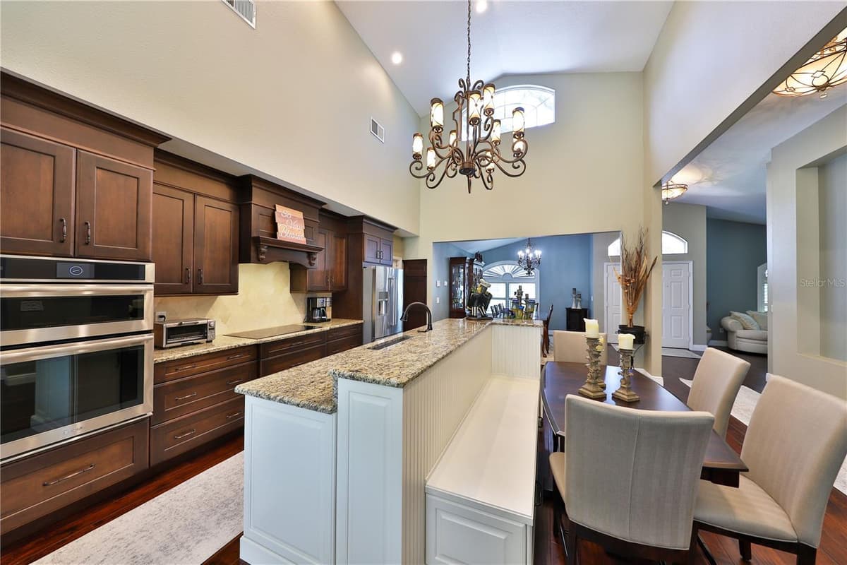 2578 EKANA DRIVE — photo 4 of 22