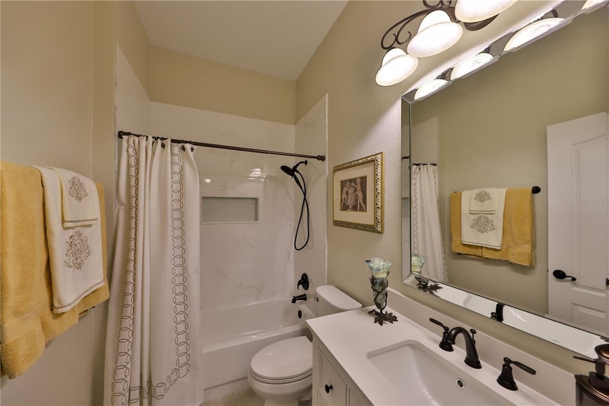 2578 EKANA DRIVE — photo 18 of 22