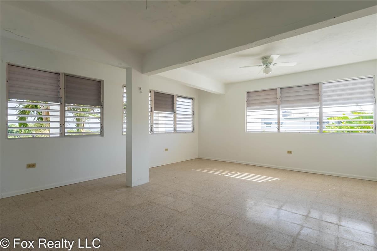 412 INT CARR BO PUEBLO — photo 13 of 26