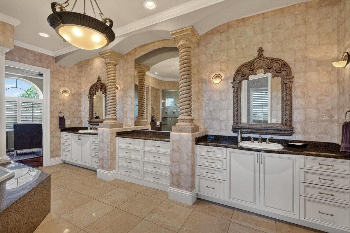1117 OXBRIDGE LANE — photo 35 of 80