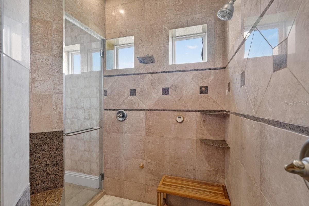1117 OXBRIDGE LANE — photo 36 of 80