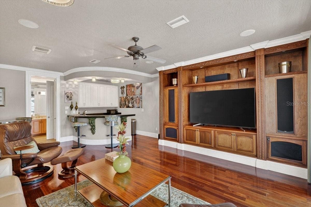 1117 OXBRIDGE LANE — photo 49 of 80