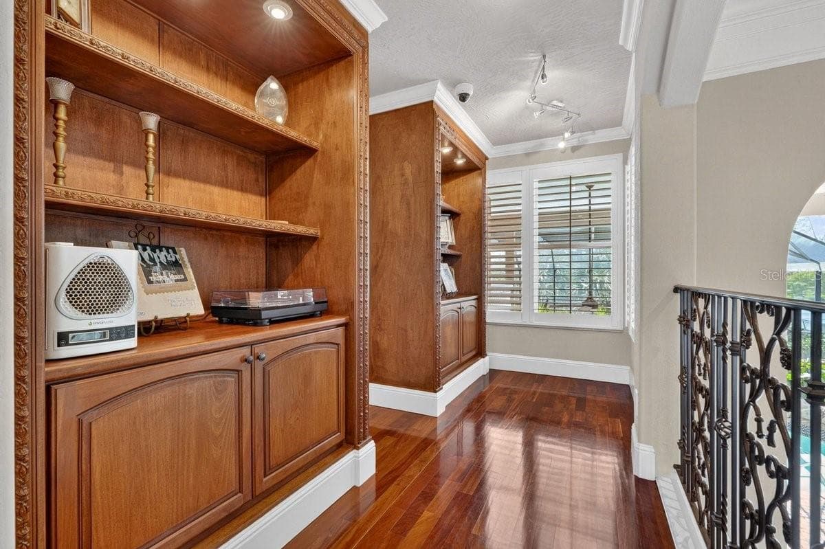 1117 OXBRIDGE LANE — photo 44 of 80