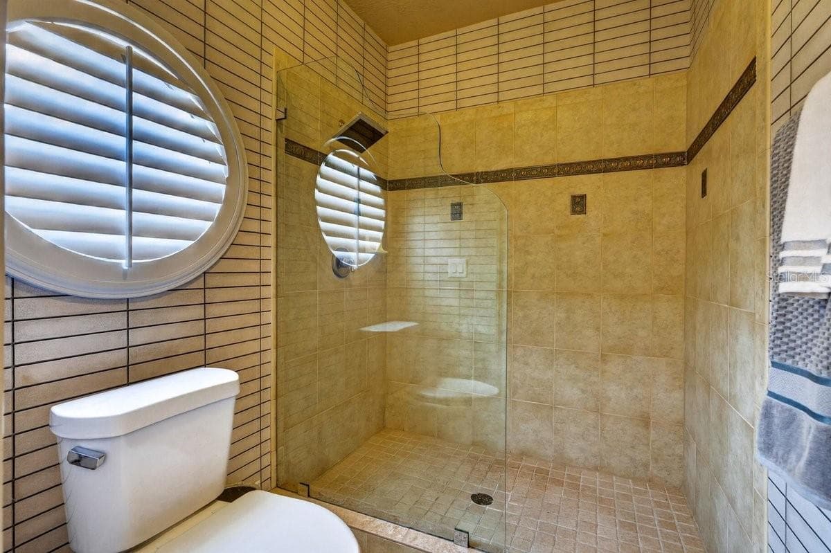 1117 OXBRIDGE LANE — photo 53 of 80