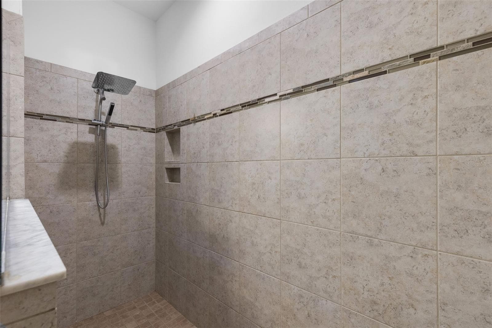 107 ELINA SKY DRIVE — photo 12 of 21