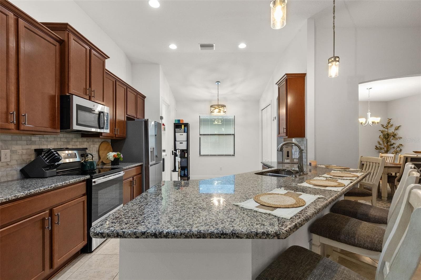 107 ELINA SKY DRIVE — photo 4 of 21