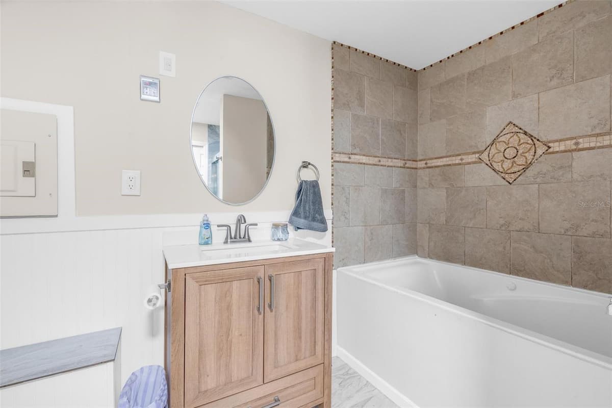 2824 OAK LEA DRIVE — photo 17 of 33