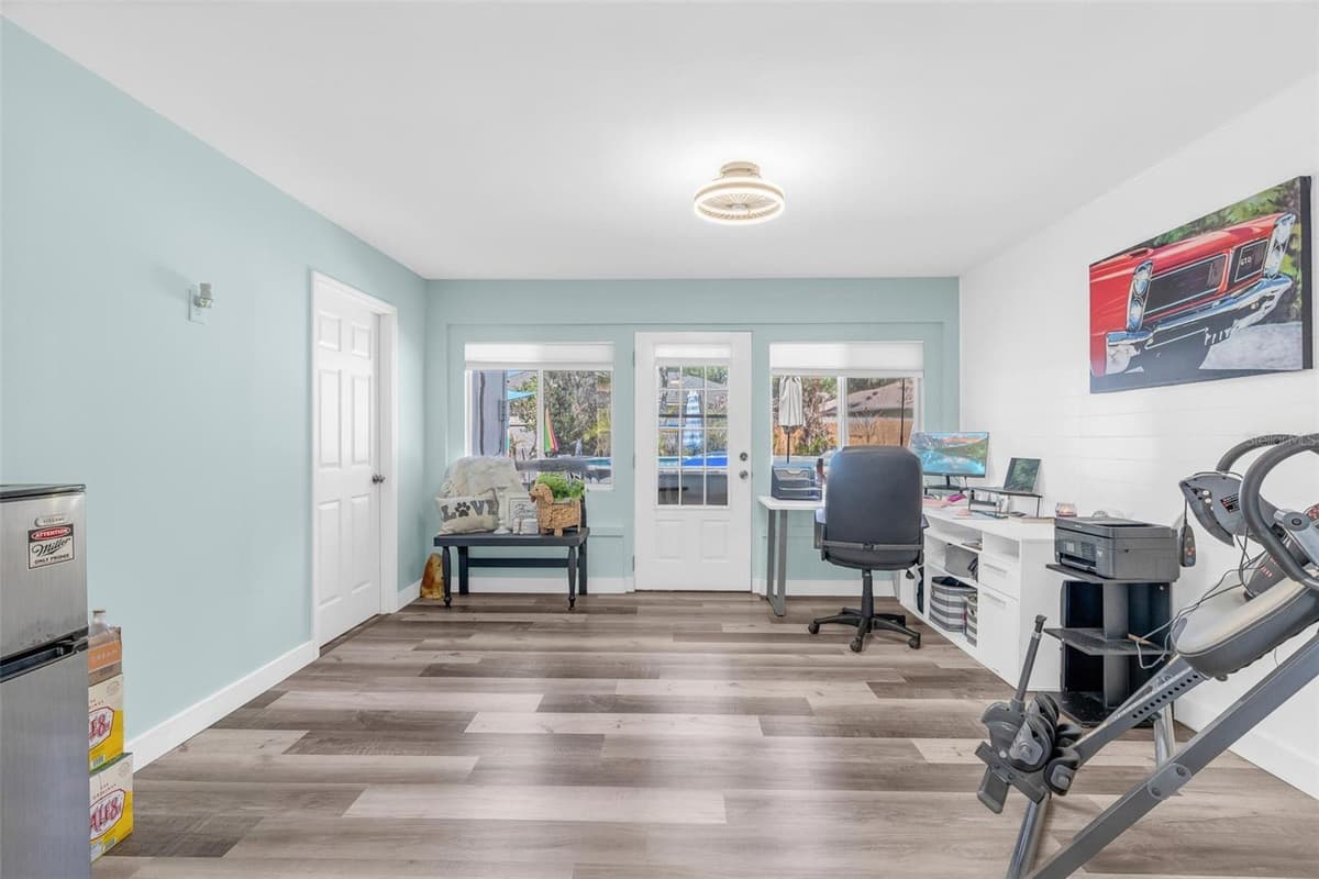 2824 OAK LEA DRIVE — photo 13 of 33