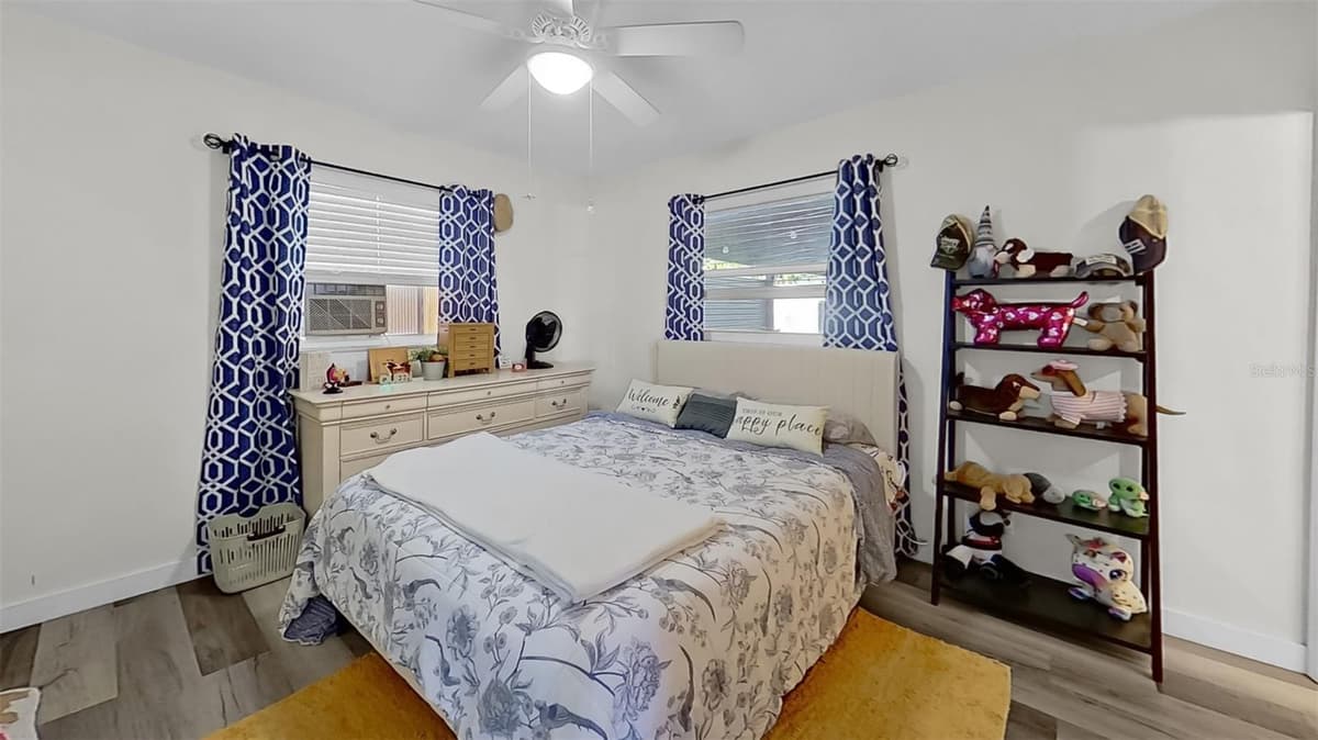 2824 OAK LEA DRIVE — photo 18 of 33
