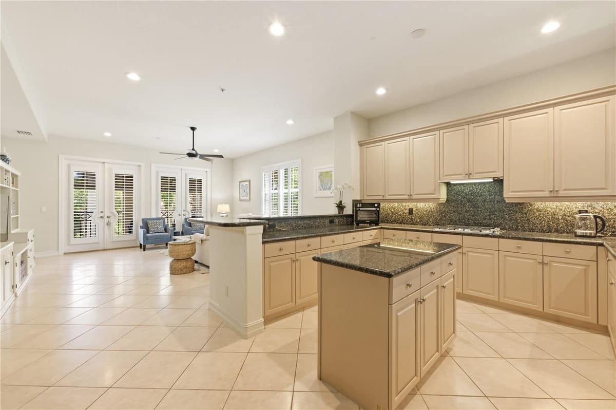2859 TIBURON BOULEVARD — photo 20 of 47