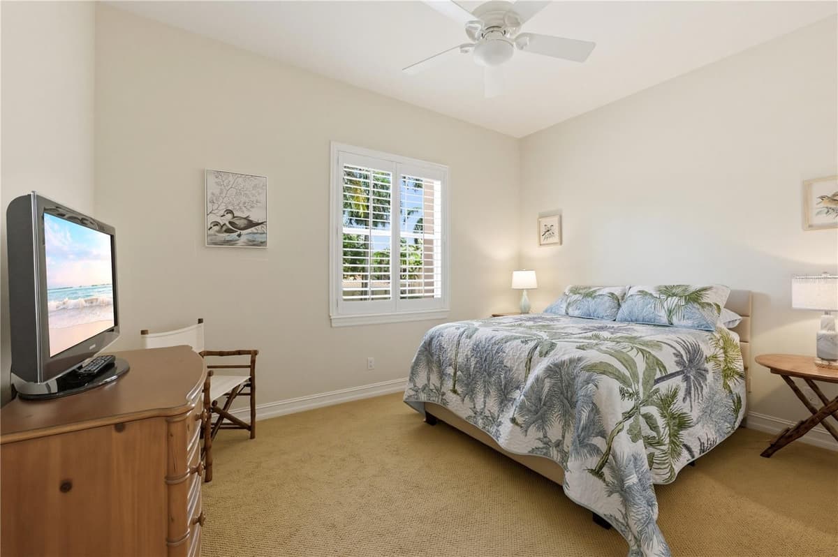 2859 TIBURON BOULEVARD — photo 38 of 47