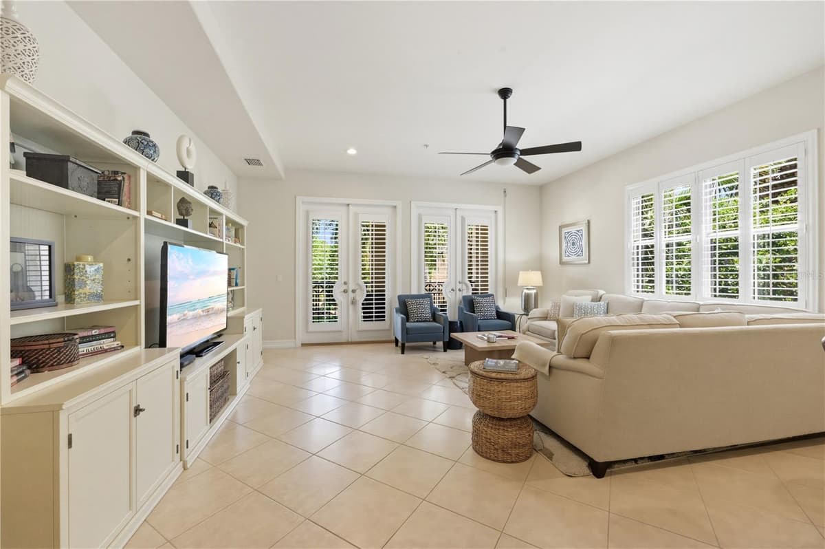 2859 TIBURON BOULEVARD — photo 23 of 47