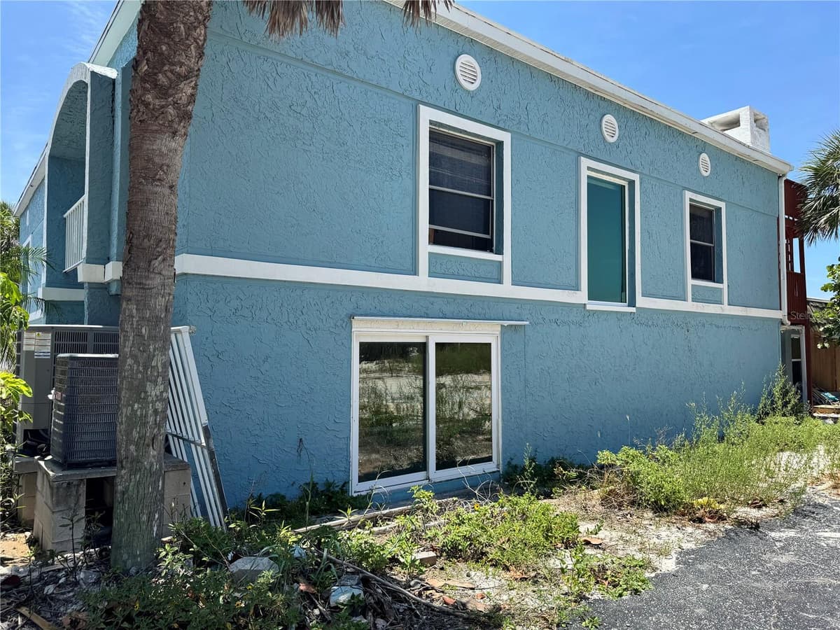 18838 GULF BOULEVARD — photo 24 of 24