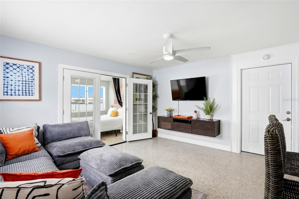 2311 BAY BOULEVARD — photo 30 of 80