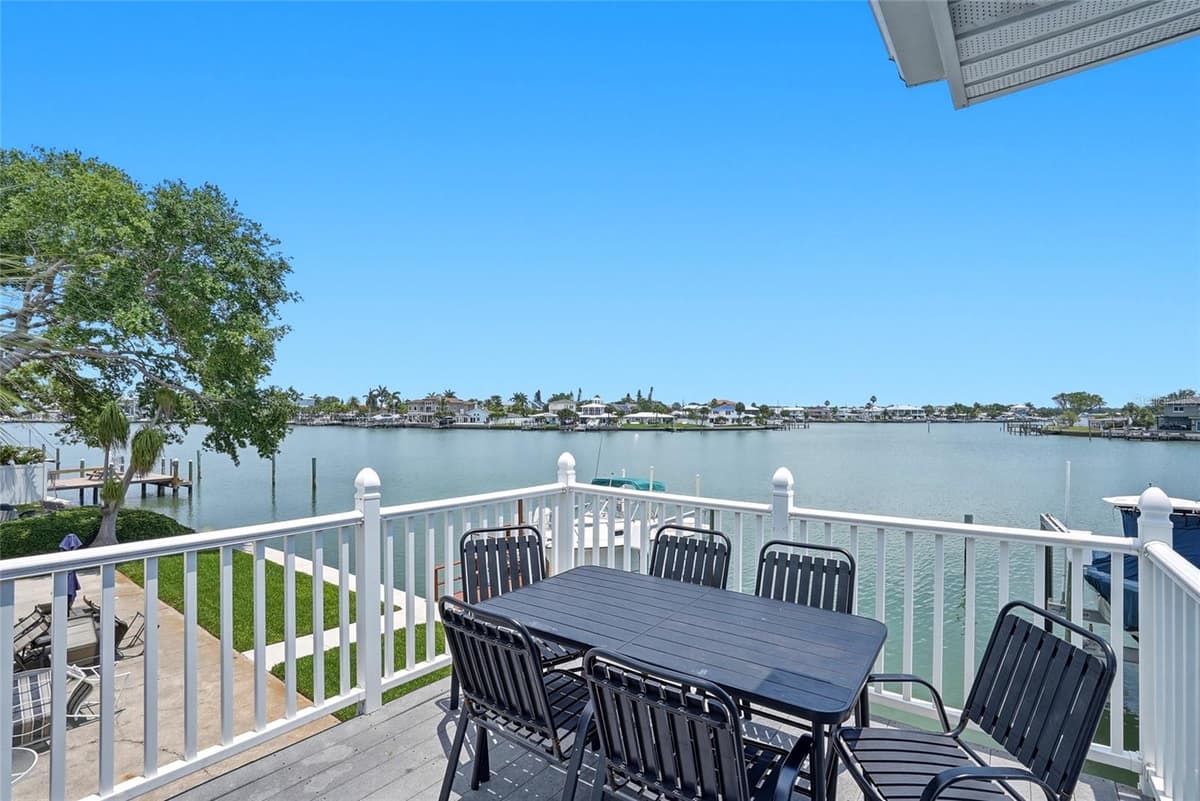 2311 BAY BOULEVARD — photo 43 of 80