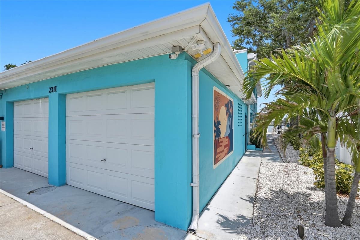 2311 BAY BOULEVARD — photo 44 of 80