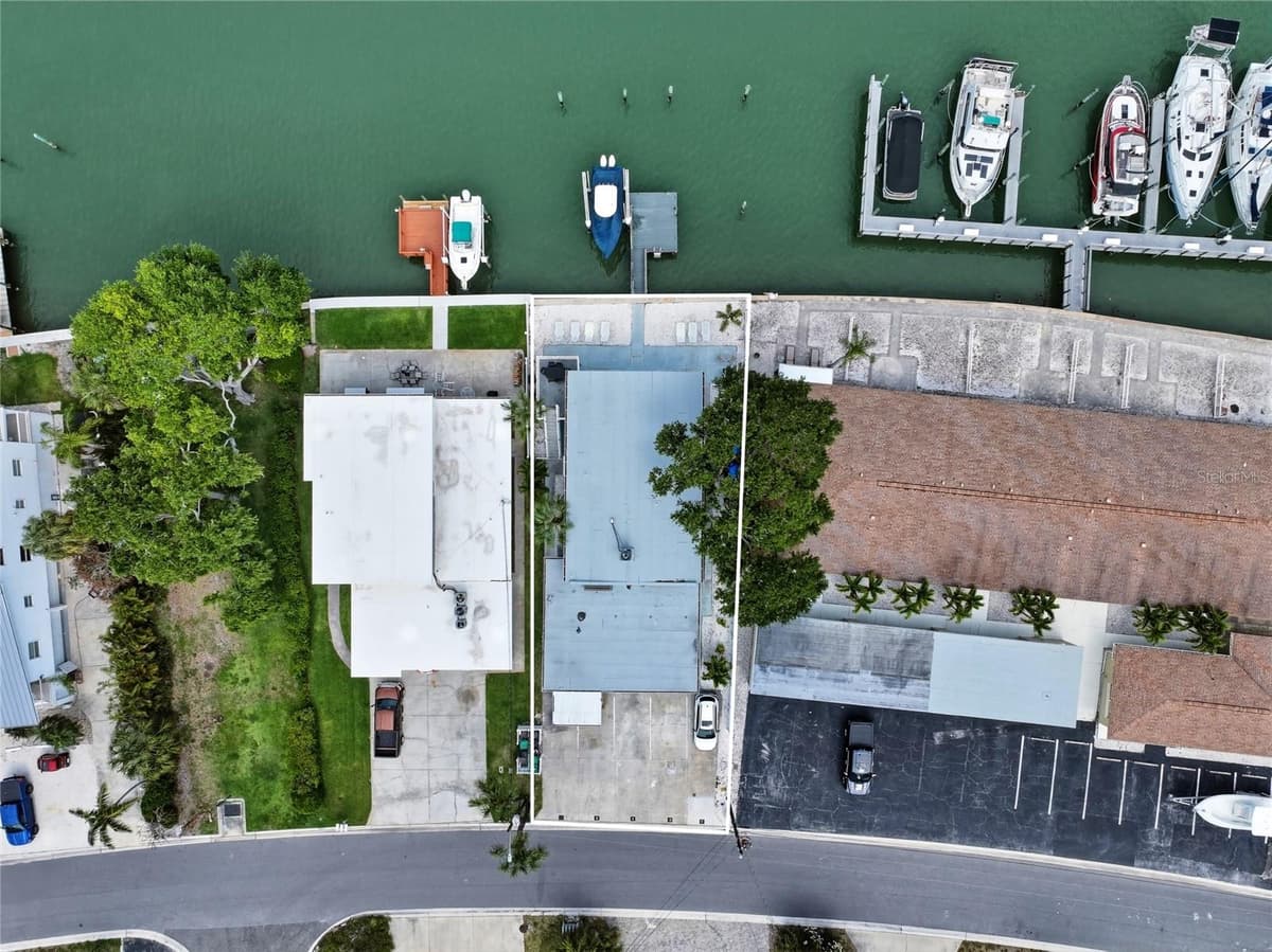 2311 BAY BOULEVARD — photo 70 of 80