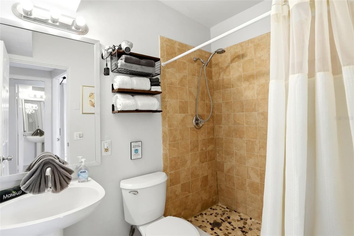 2311 BAY BOULEVARD — photo 54 of 80