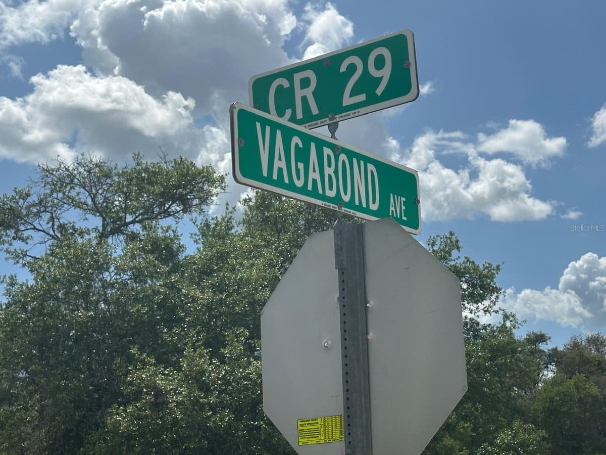 130 VAGABOND AVENUE — photo 4 of 7
