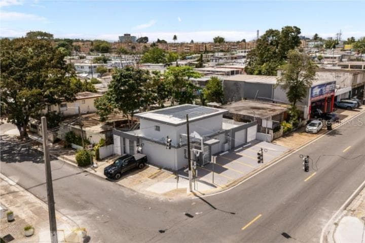 LAS LOMAS H 22 AVE. SAN PATRICIO — photo 4 of 10