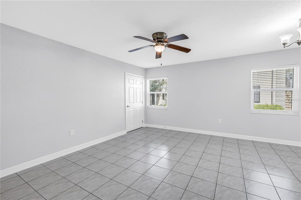 6960 SUNSET DRIVE — photo 11 of 34