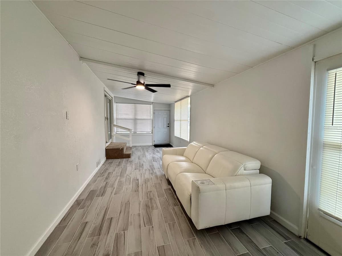 317 GOLF CREST LANE — photo 14 of 20