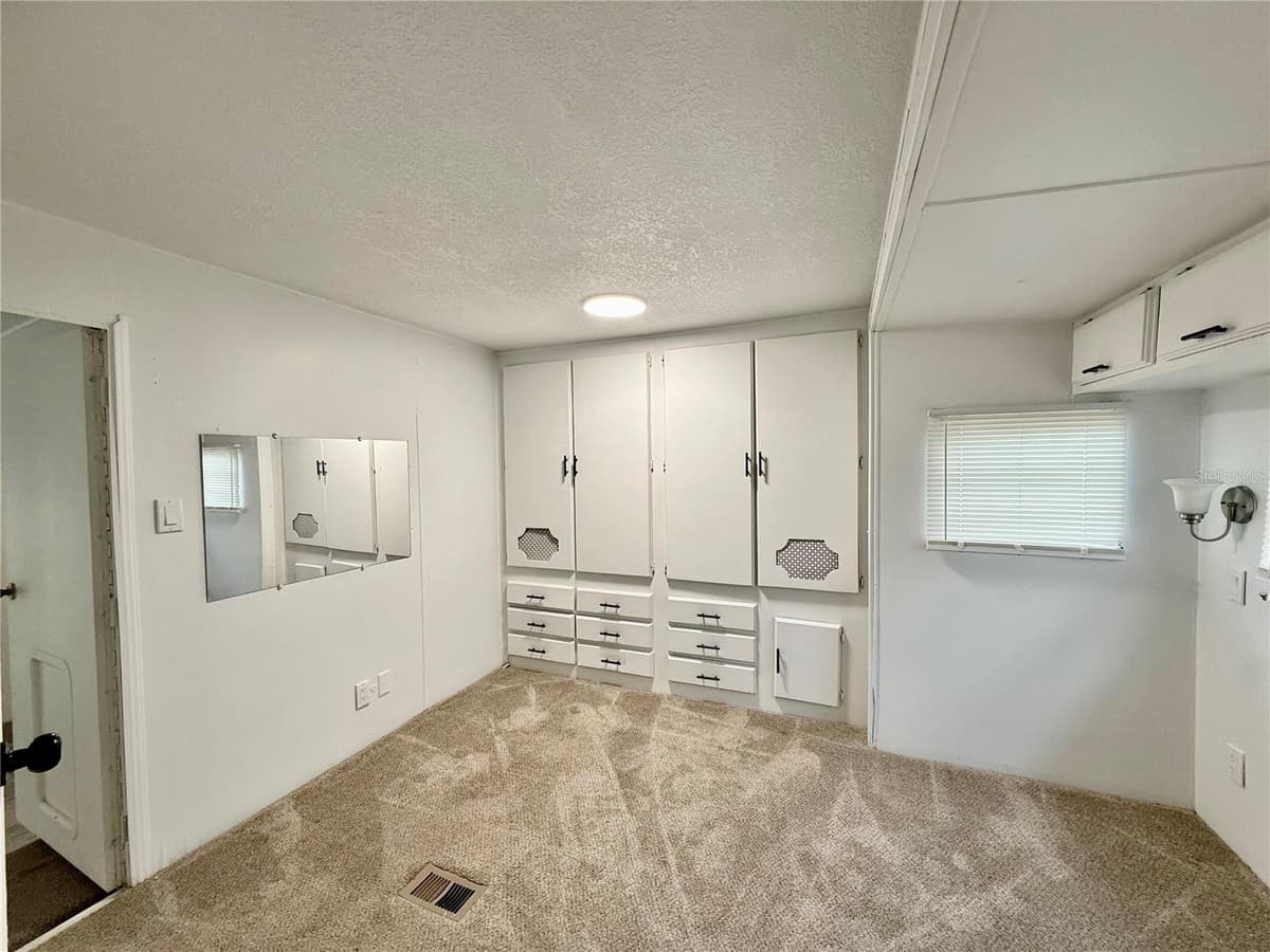 317 GOLF CREST LANE — photo 9 of 20