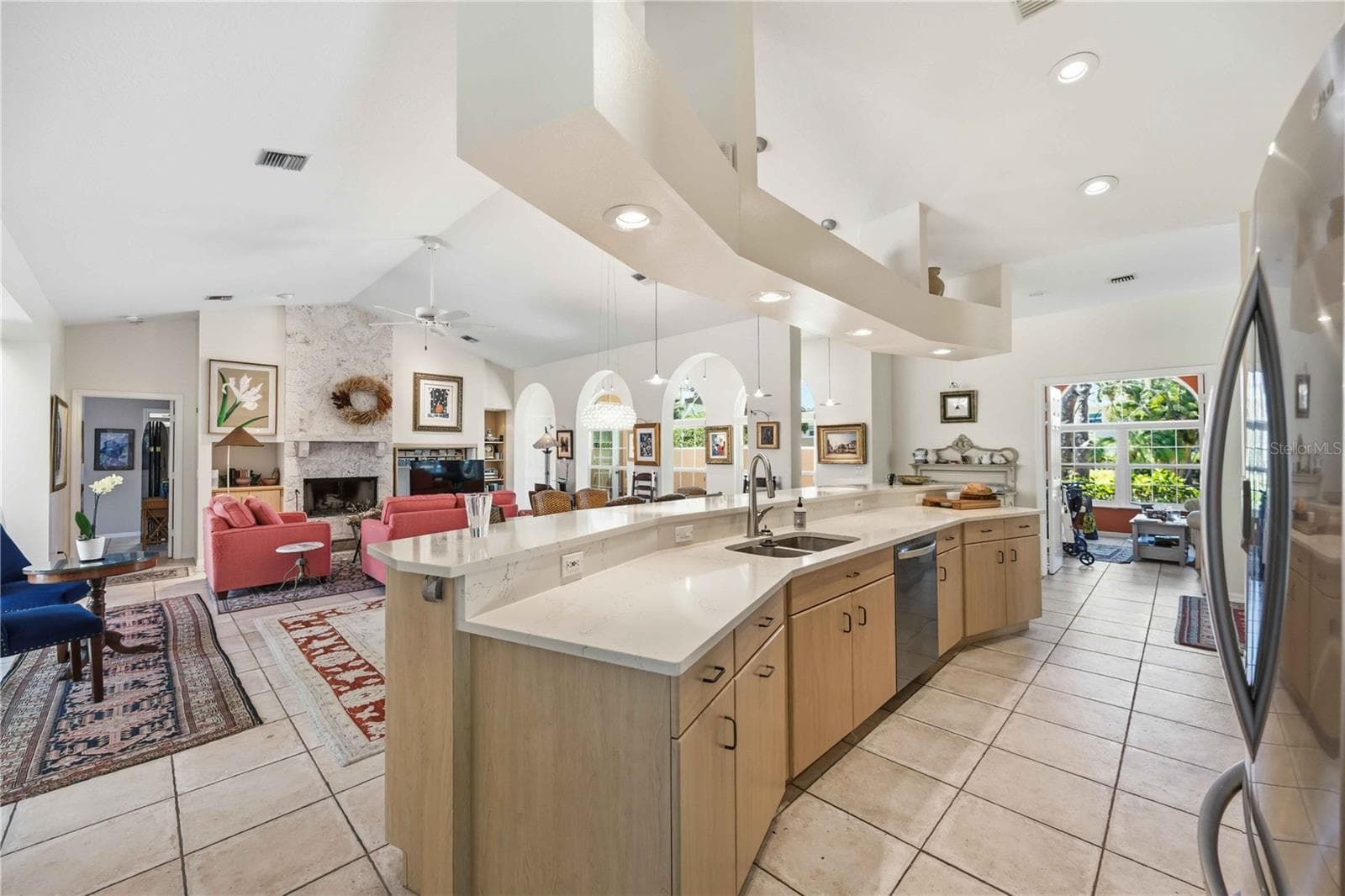 517 GRANADA AVENUE — photo 7 of 31