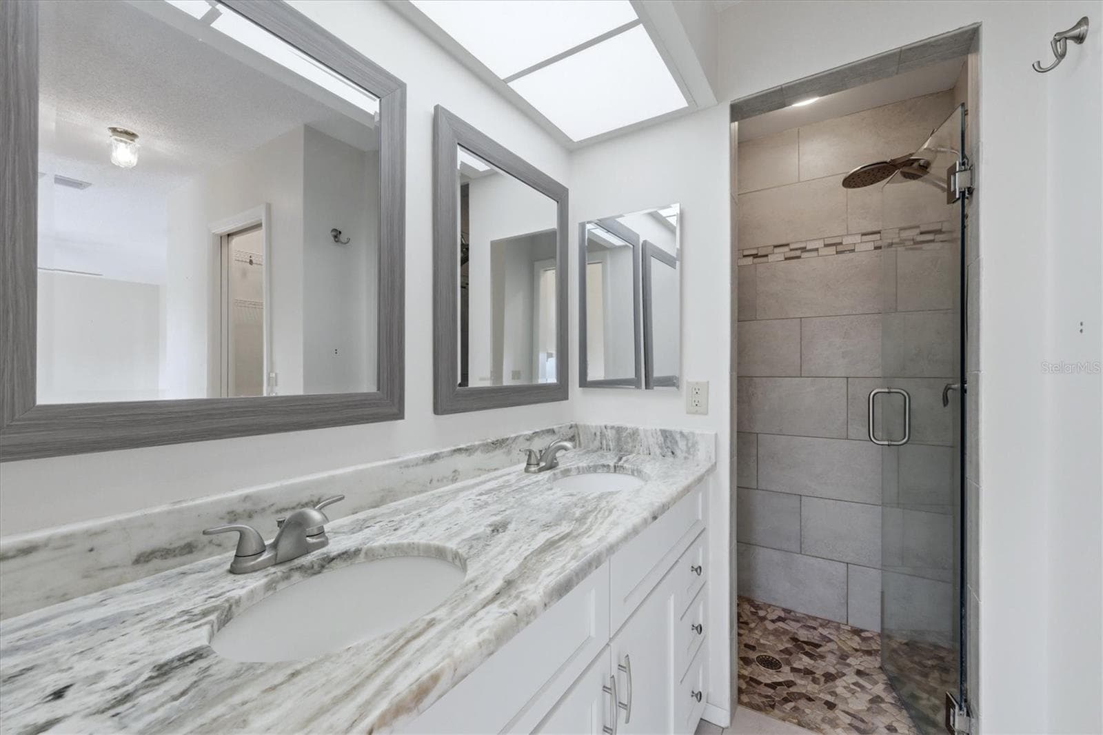 255 RIGEL ROAD — photo 30 of 52