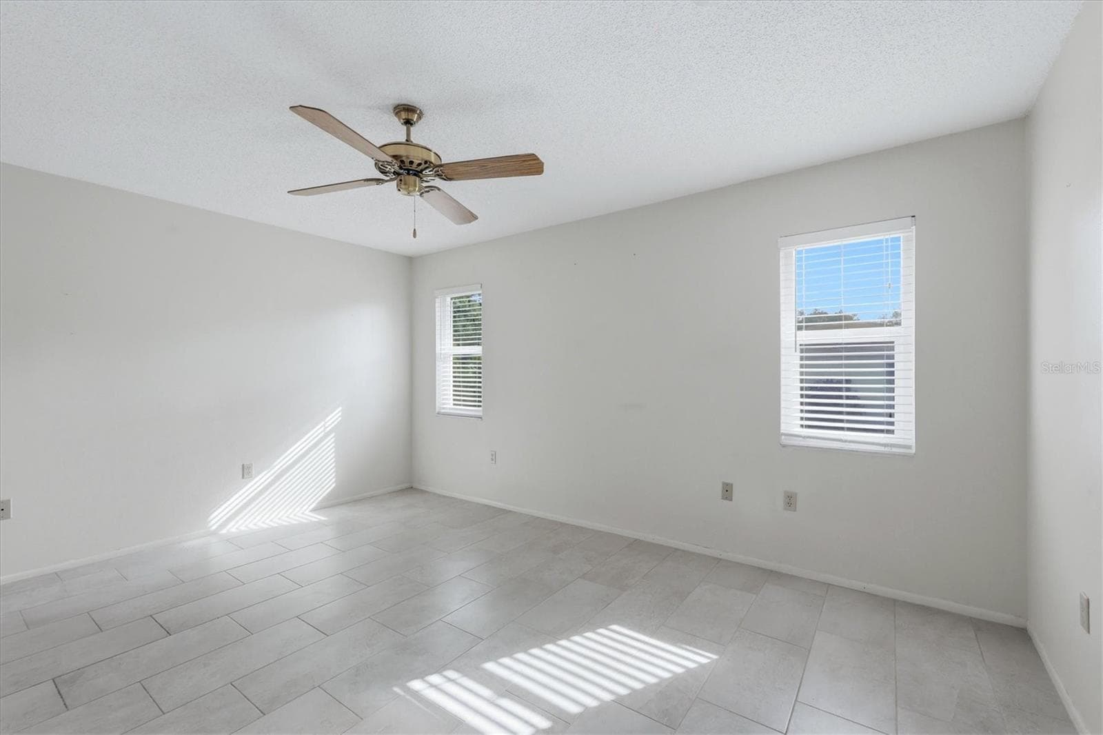 255 RIGEL ROAD — photo 8 of 52