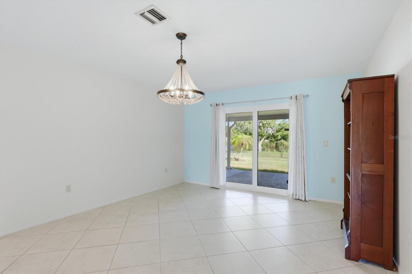 255 RIGEL ROAD — photo 5 of 52