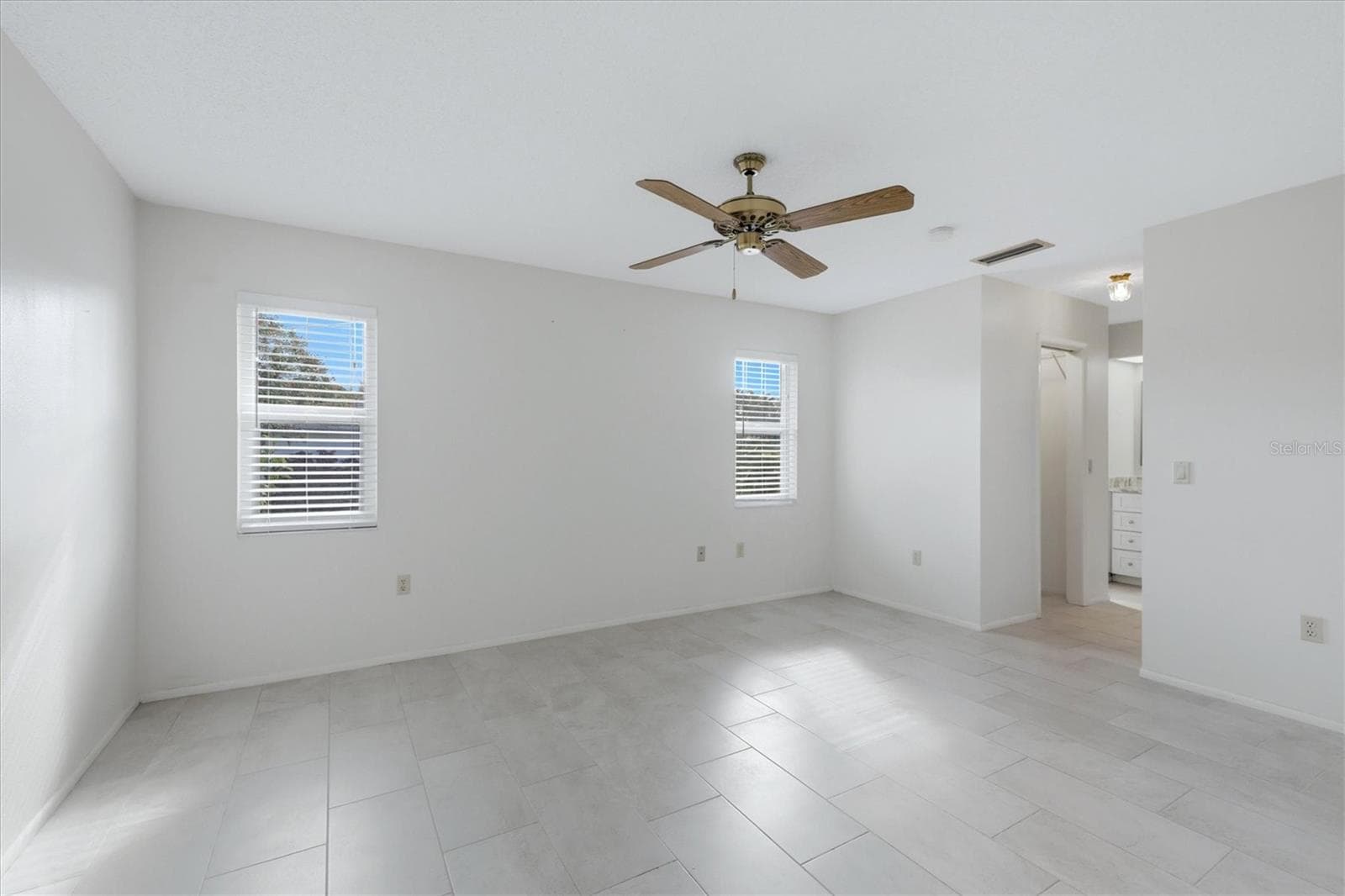 255 RIGEL ROAD — photo 28 of 52