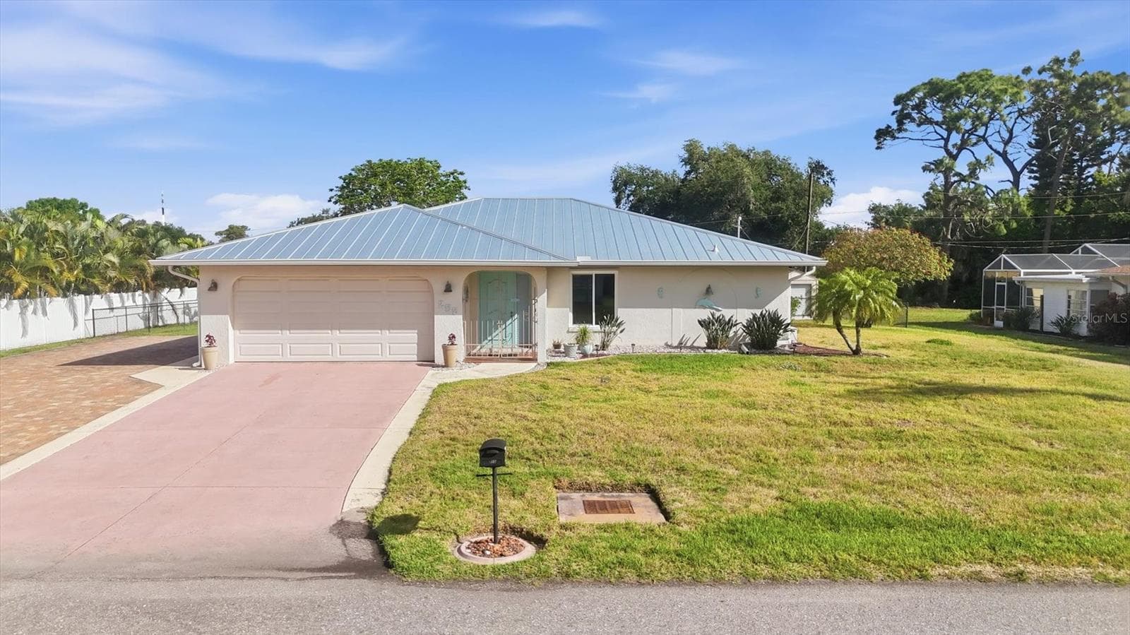 255 RIGEL ROAD — photo 15 of 52