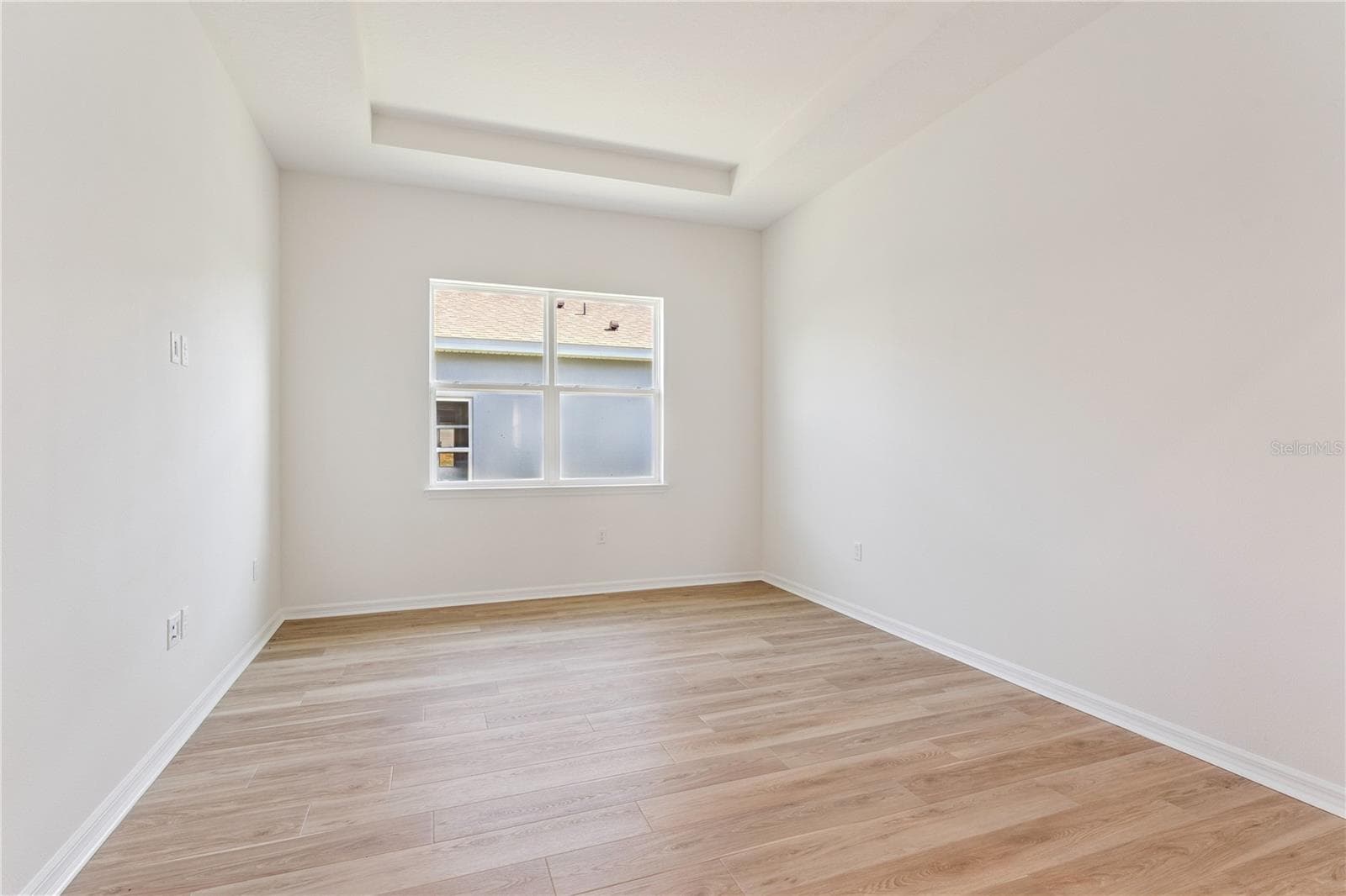 1552 SKYLINE HEIGHTS CIRCLE — photo 38 of 74